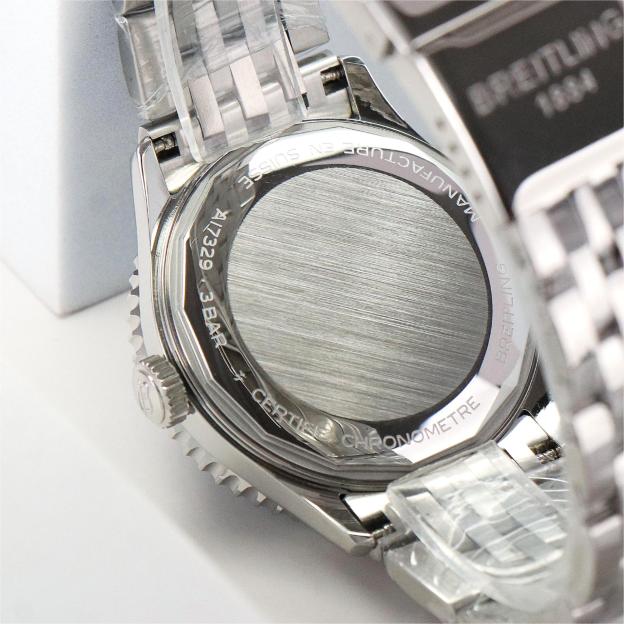 ブライトリング［Breitling］ナビタイマー1 B01 クロノグラフ 43 腕時計40MM