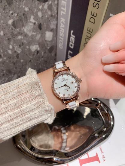 オメガ［Omega］ デ・ヴィル ディーフライ シリーズ レディース クォーツ ワッチ30MM