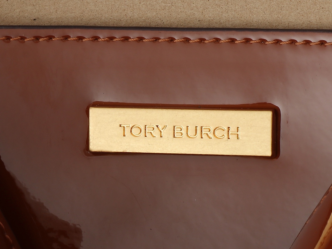 トリー バーチ「Tory Burch」フラップメッセンジャーバッグ ショルダーバッグ