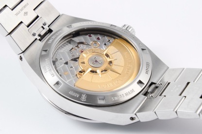 ヴァシュロン コンスタンタン「Vacheron Constantin」オーヴァーシーズ メンズウォッチ41MM