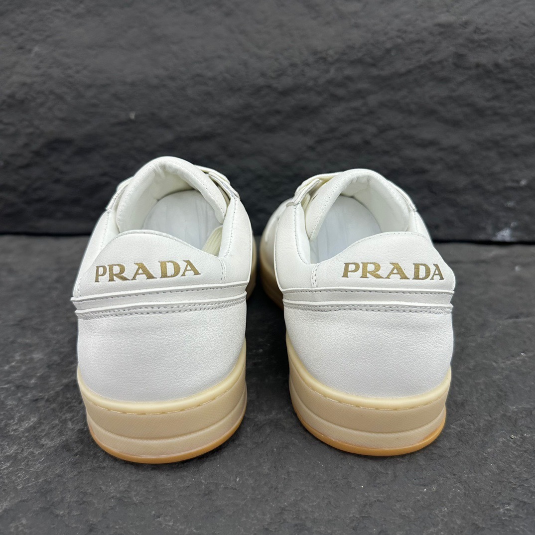 プラダ［Prada］ Downtown レザースニーカー
