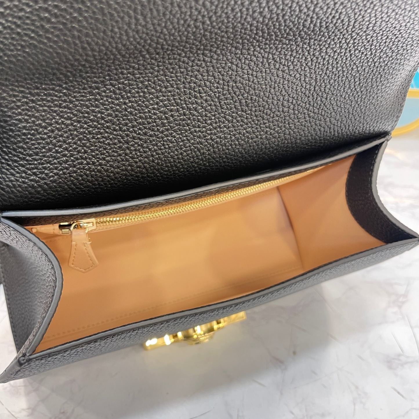 モイナ「Moynat」Réjane レザーバッグ