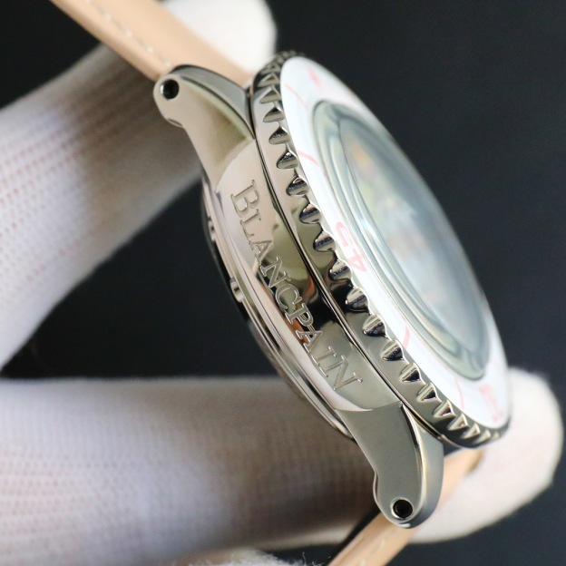 ブランパン「Blancpain」五十噚シリーズ5015自動アーム時計45MM