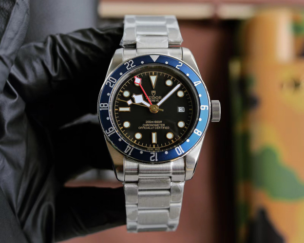 チューダー「Tudor」ブラックベイ 腕時計42MM