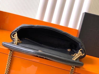 サンローラン「Saint Laurent」カリプソ ミディアム（グレインラムスキン）