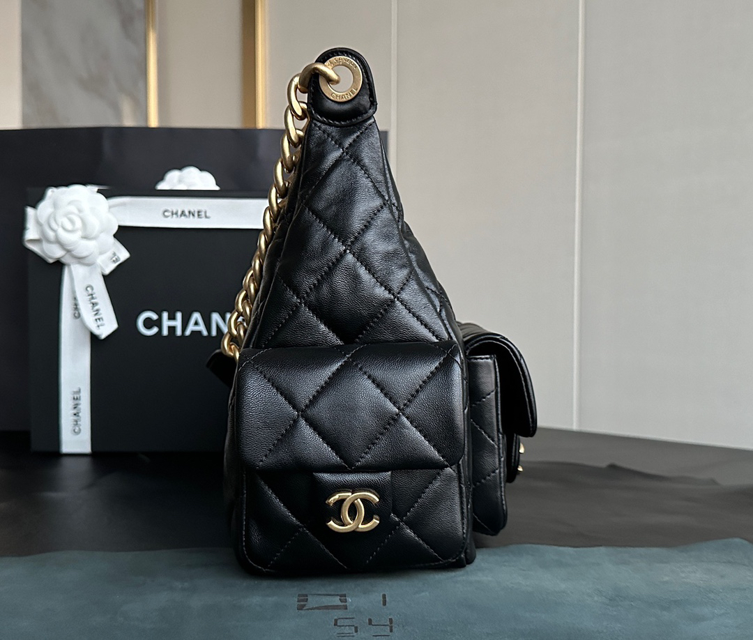 シャネル「Chanel」25C マルチポケット ヒッピーホボ ラージ