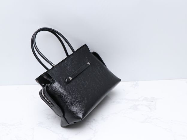 トリー バーチ「Tory Burch」マーサー テクスチャードレザー ハンドバッグ