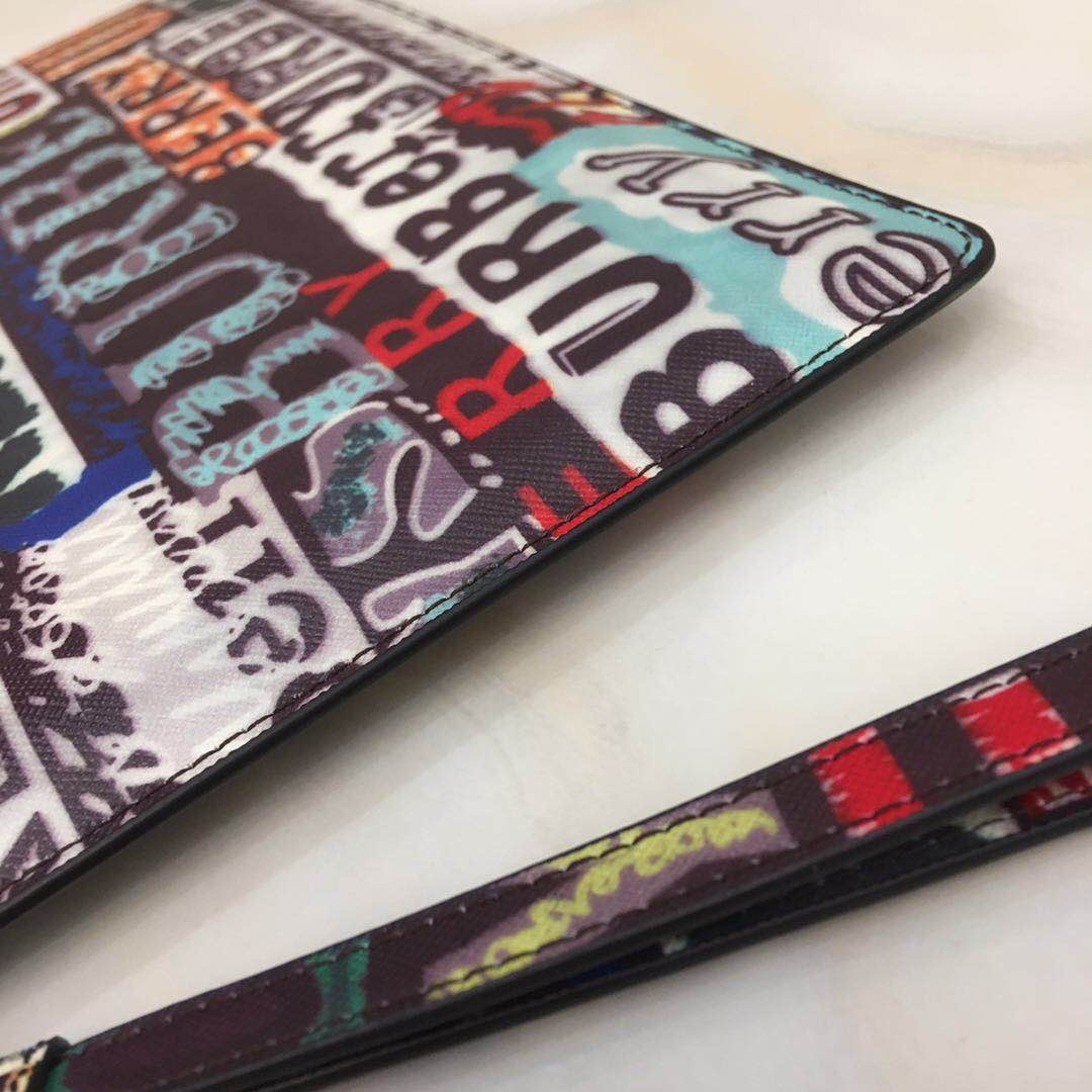 バーバリー「Burberry」ハンドクラッチ