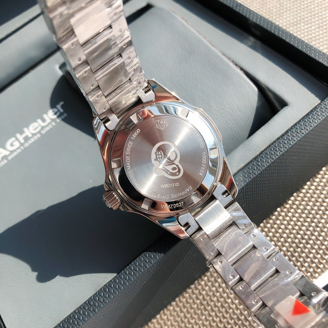 タグ・ホイヤー「TAG Heuer」アクアレーサー レディースクォーツウォッチ36MM