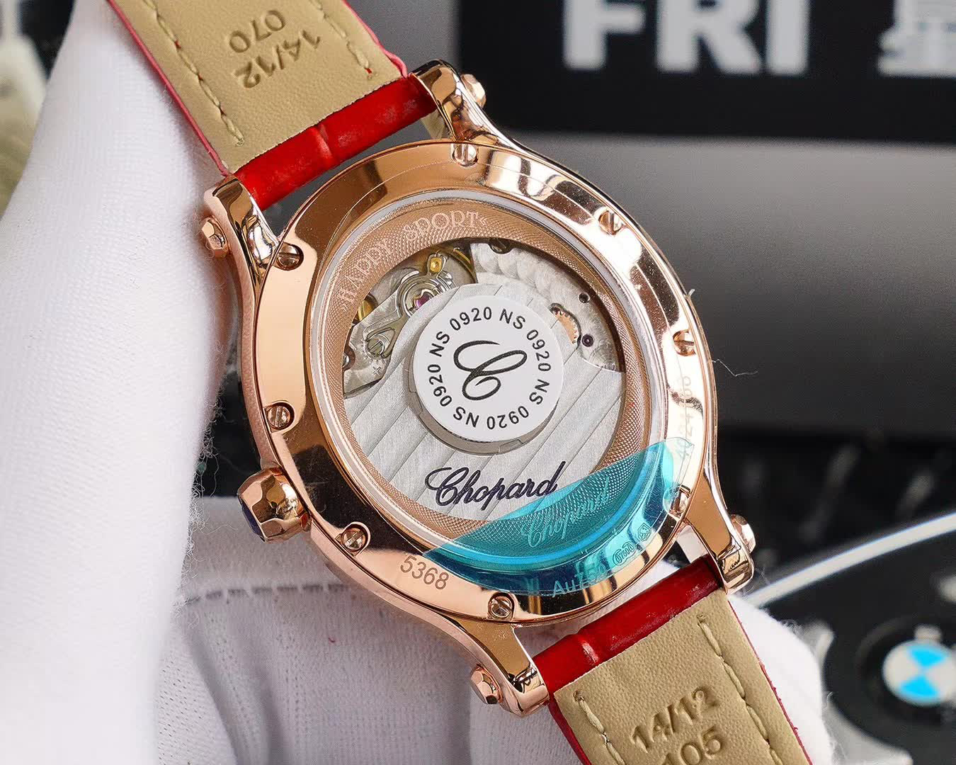 ショパール「Chopard」ハッピースポーツ オーバル レディースウォッチ36MM