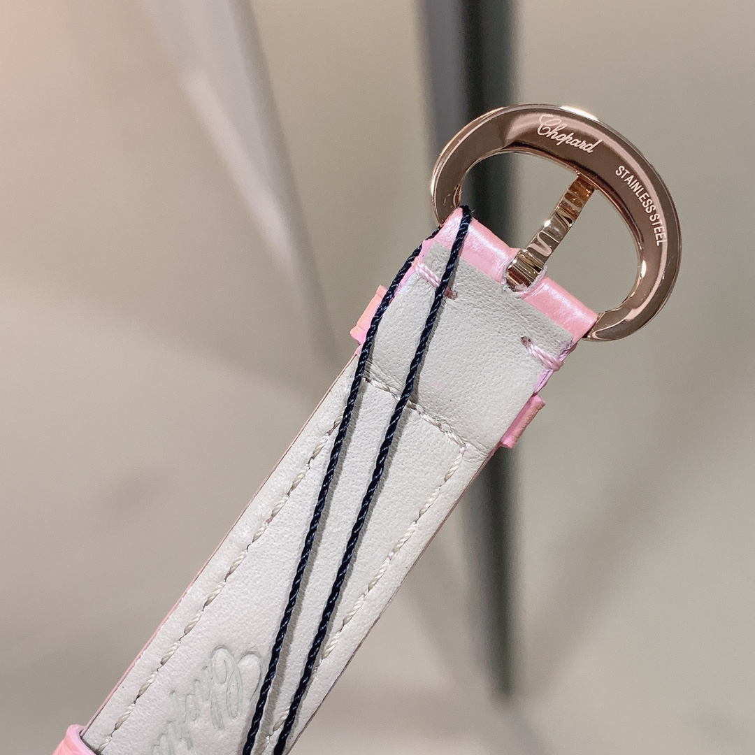 ショパール「Chopard」ハッピースポーツ オーバル レディースウォッチ36MM