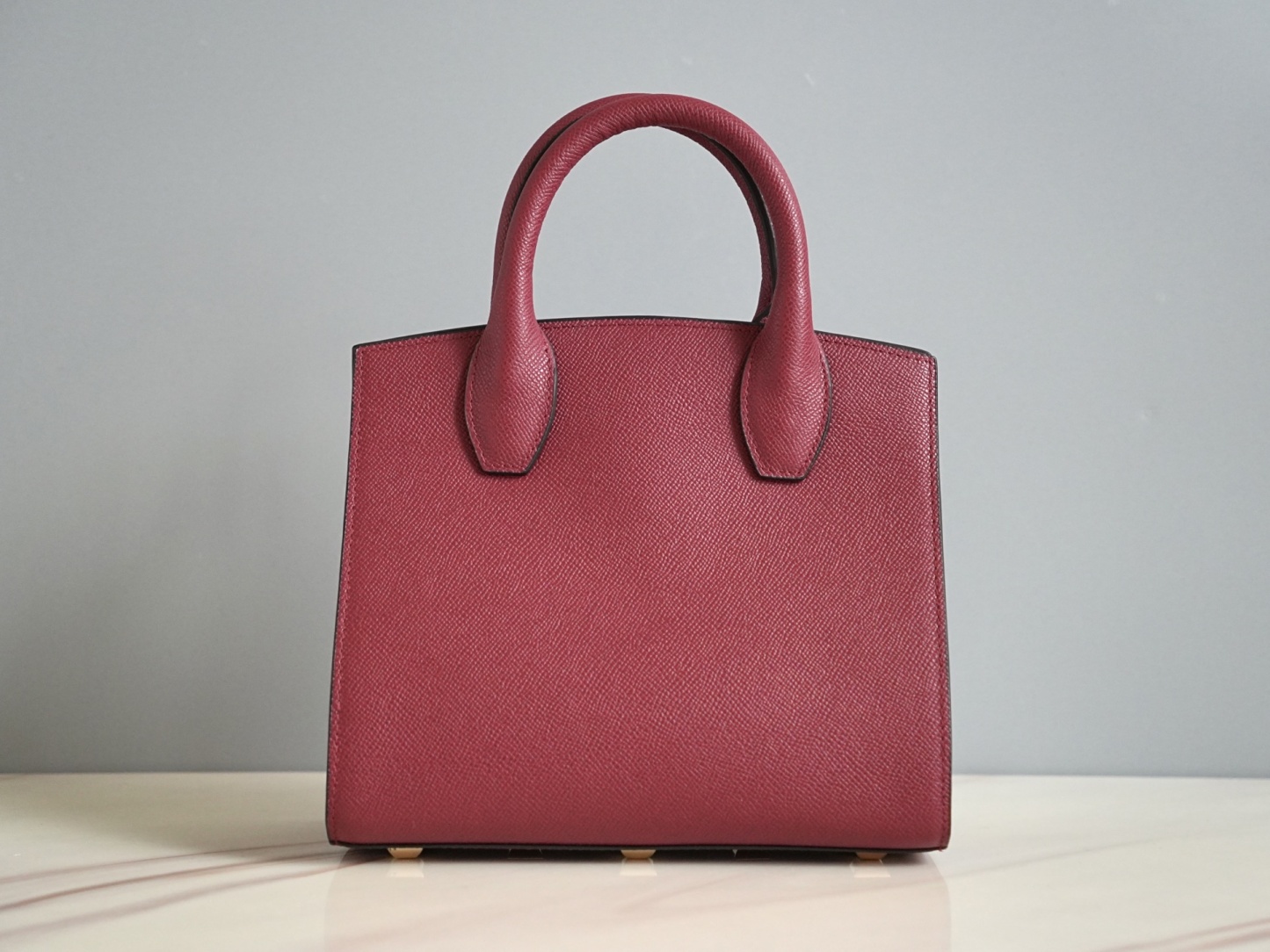 フェラガモ「Ferragamo」スタジオ ソフトトートバッグ