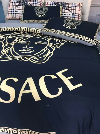 ヴェルサーチ「Versace」プレミアムコットン デジタルプリント 4点セット