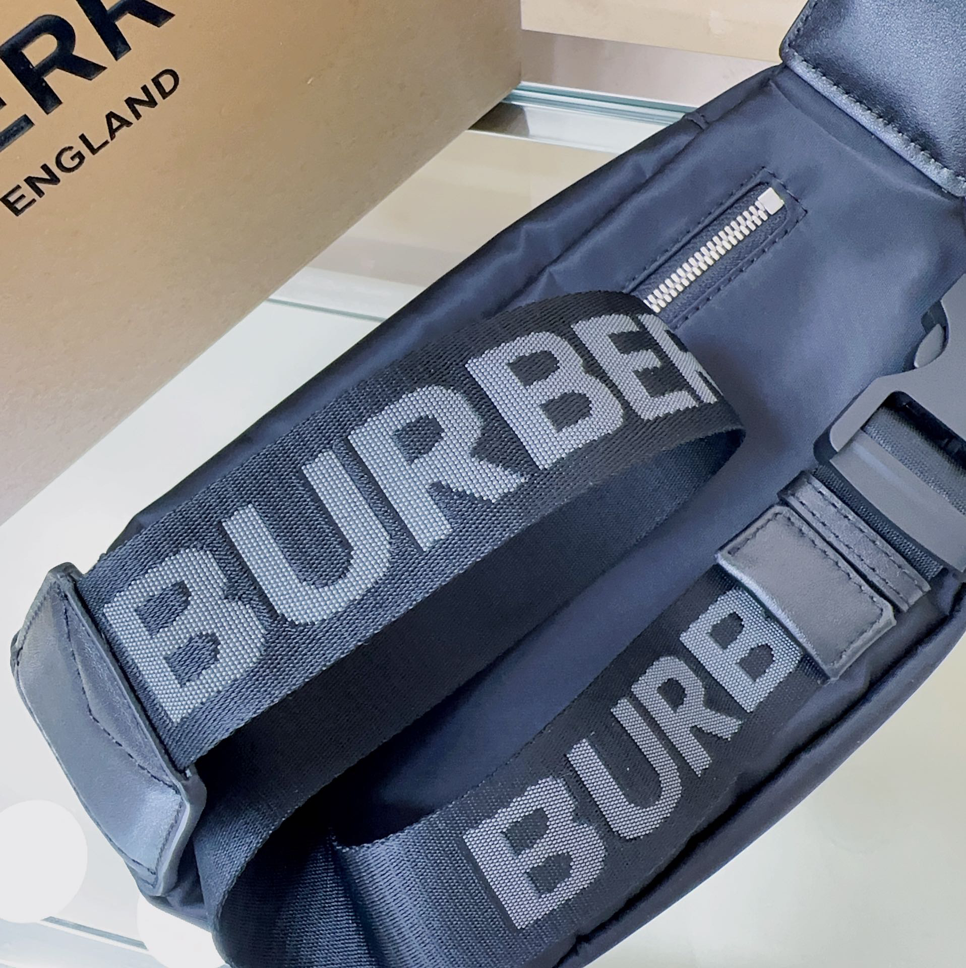 バーバリー「Burberry」ストリート 黑ウエストバッグ