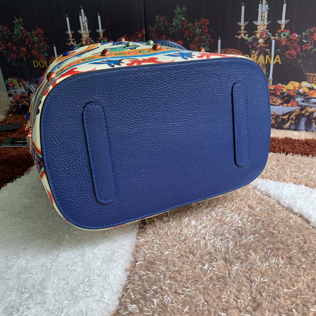 ドルチェ・アンド・ガッバーナ「D&G」エンボス レザートップハンドルバッグ