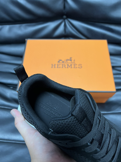 エルメス［Hermès］メンズ テックニット モダンスニーカー