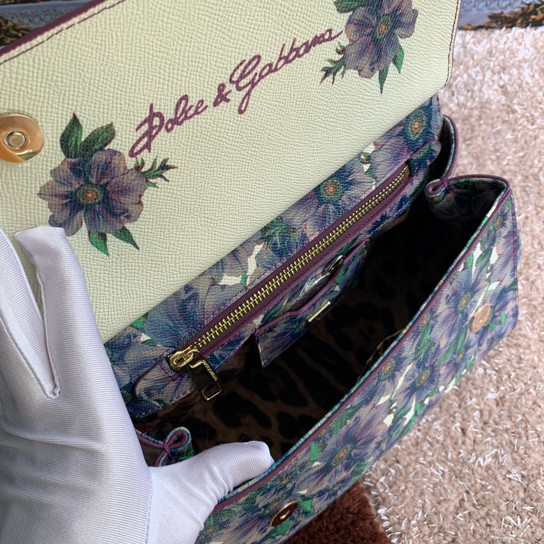 ドルチェ・アンド・ガッバーナ「D&G」 パープルフラワー プリント レザートップハンドルバッグ