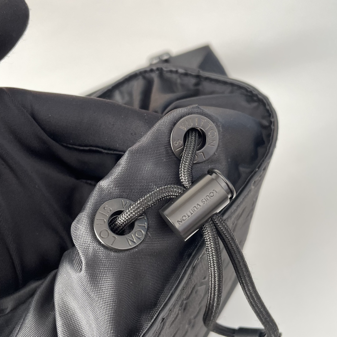 ルイ・ヴィトン「Louis Vuitton」Noé・ショルダーバッグ
