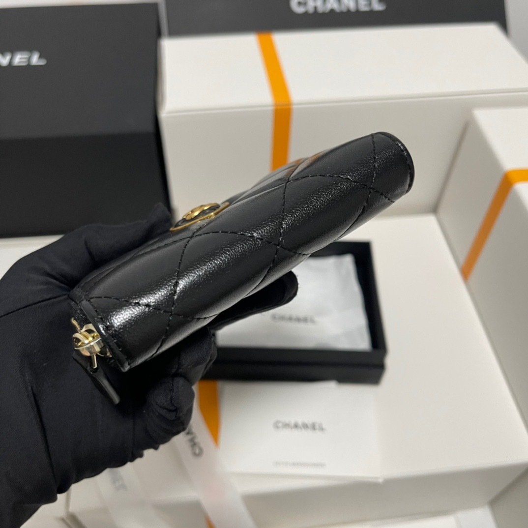 シャネル「Chanel」ハート型 ジップ コインケース