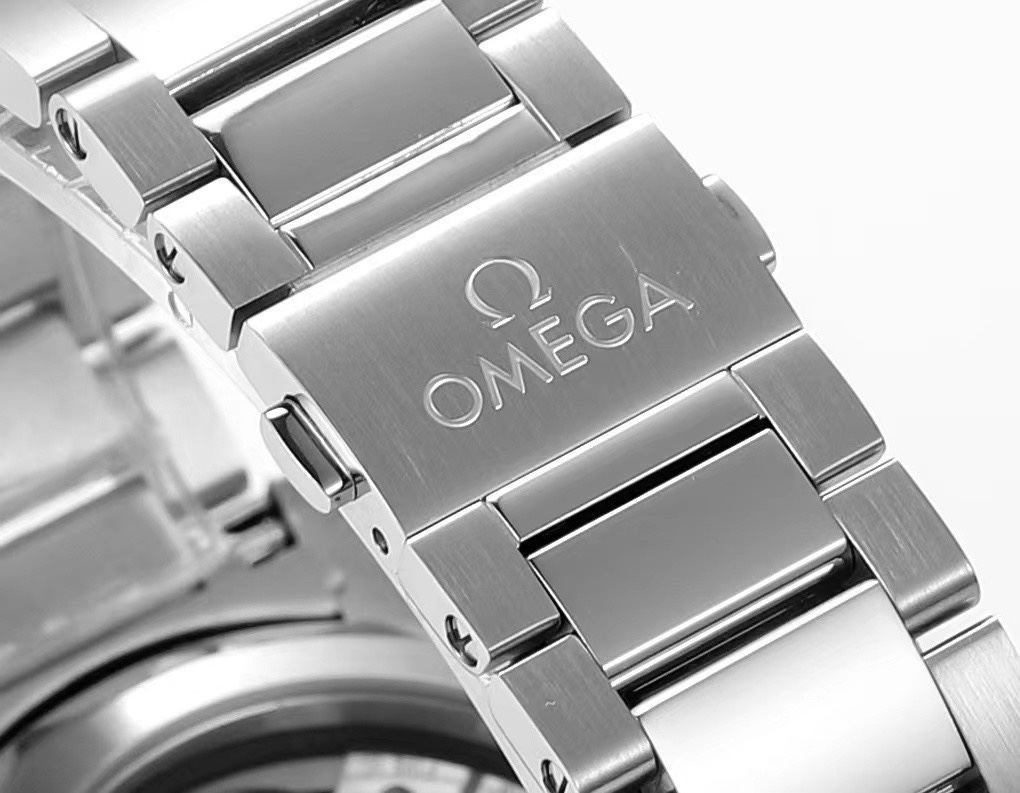 オメガ「Omega」シーマスター アクアテラ 41mm メンズウォッチ