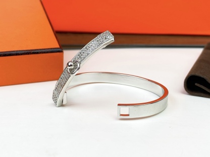 エルメス「Hermès」ケリー セミダイヤモンド ブレスレット