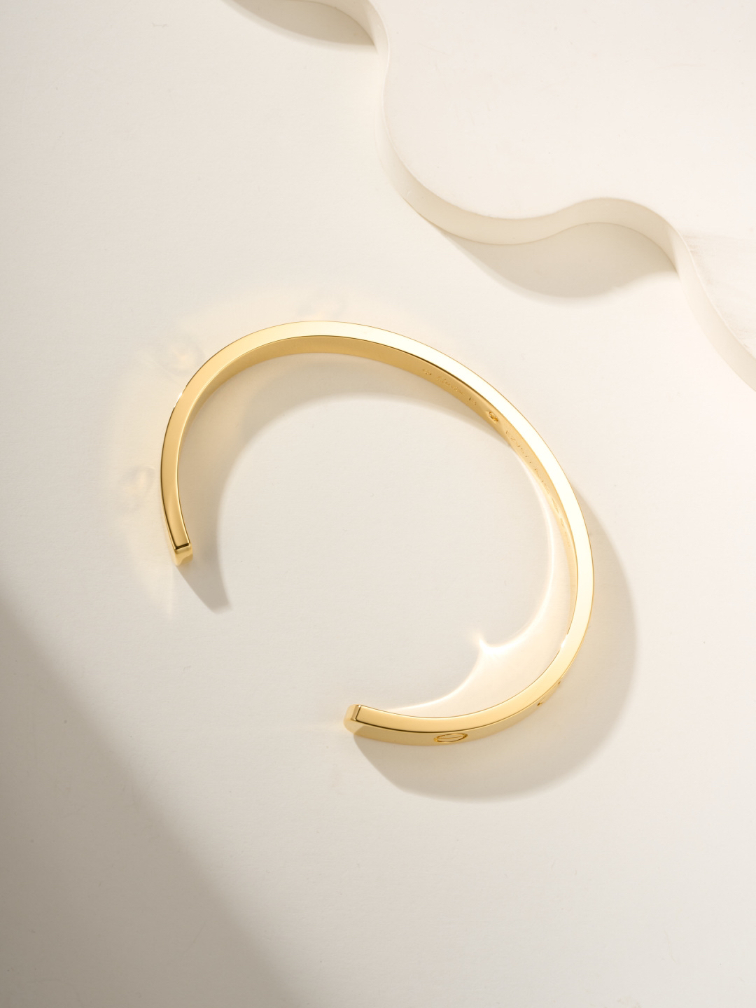 カルティエ「Cartier」ラブ オープンブレスレット