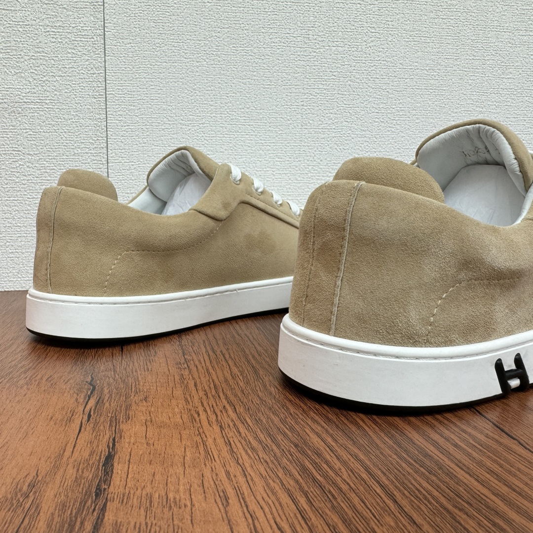 エルメス［Hermès］キッドレザー メンズ コンフォートスニーカー