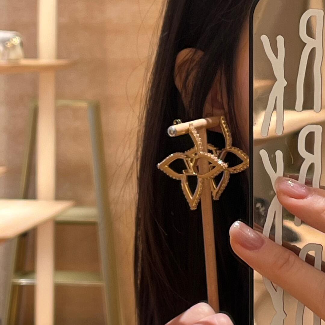 ルイ・ヴィトン「Louis Vuitton」 Idylle Blossom ピンクダイヤモンド・イヤリング（イヤリング）