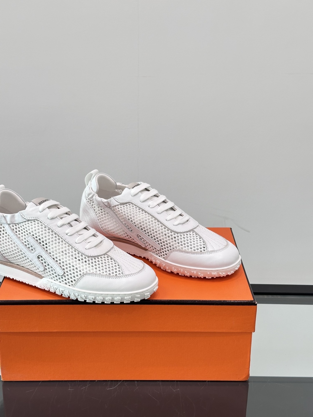 エルメス［Hermès］ ペアルック モダンランナー ホワイトベース