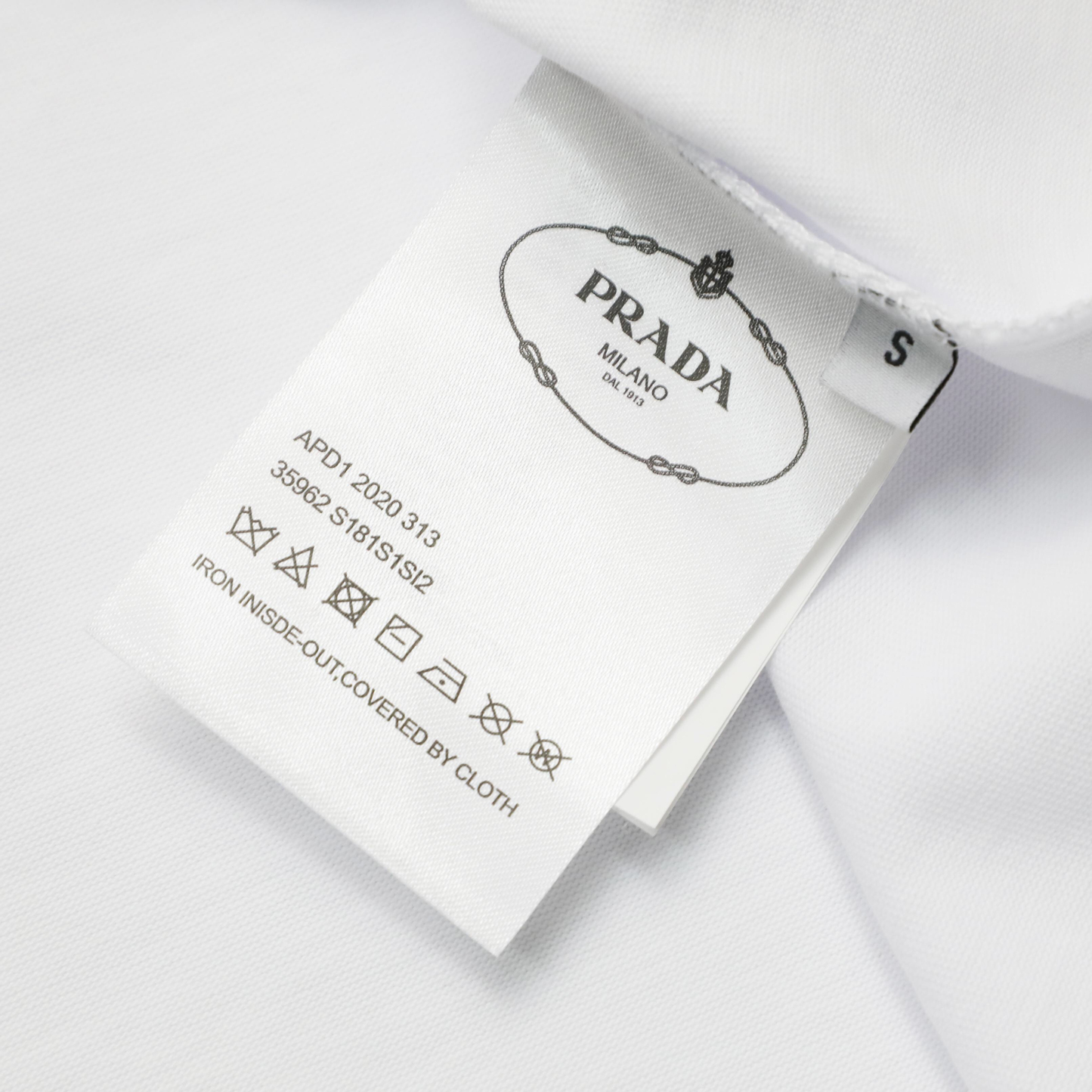 プラダ「Prada」ベーシックロゴ カジュアルクルーネックTシャツ