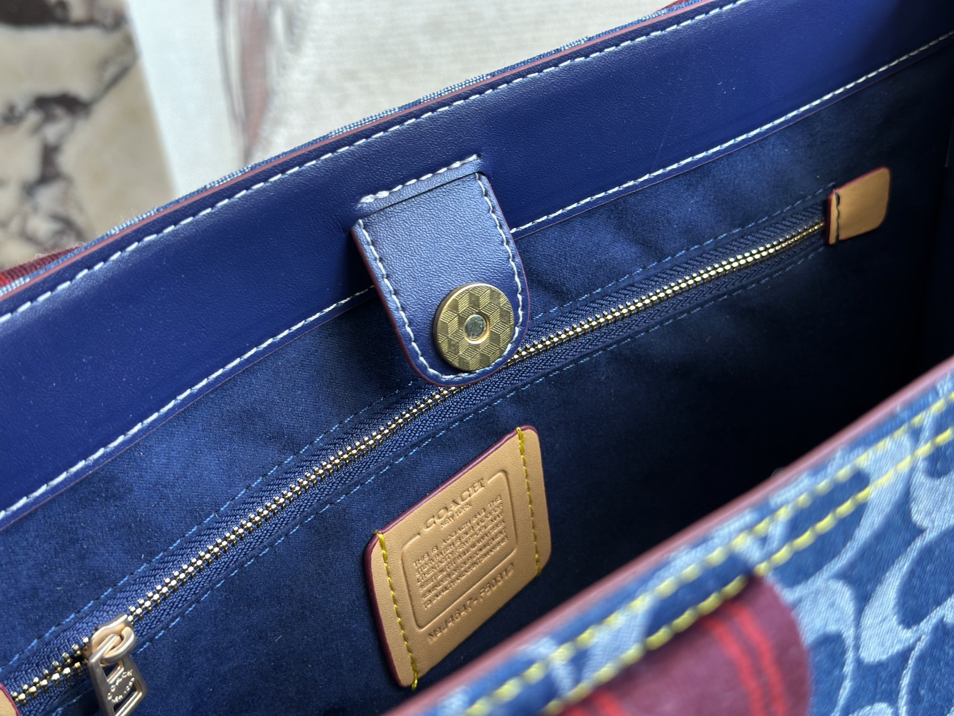 コーチ「Coach」定番ロゴ入りショッピングバッグトートバッグ