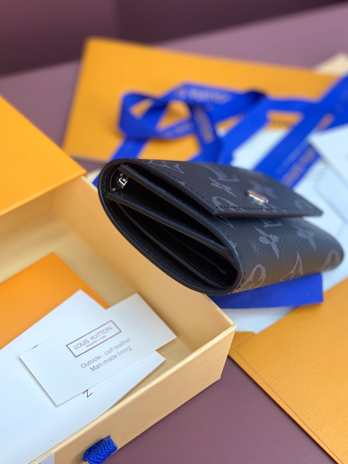 ルイ-ヴィトン(Louis Vuitton) ヴィクター･ウォレット