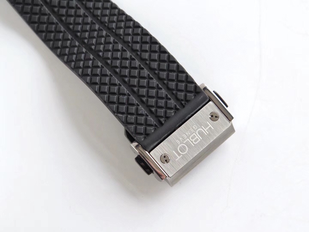 ウブロ「Hublot」ビッグバン クロノグラフ ウォッチ 44mm