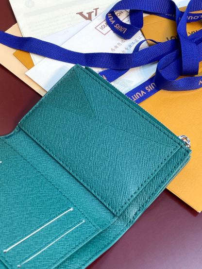 ルイ-ヴィトン(Louis Vuitton) ヴィクター ウォレット