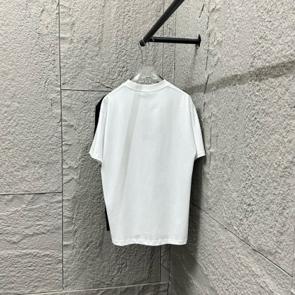 サンローラン「Saint Laurent」2025SS クラシックシルバー刺繍 ショートスリーブTシャツ