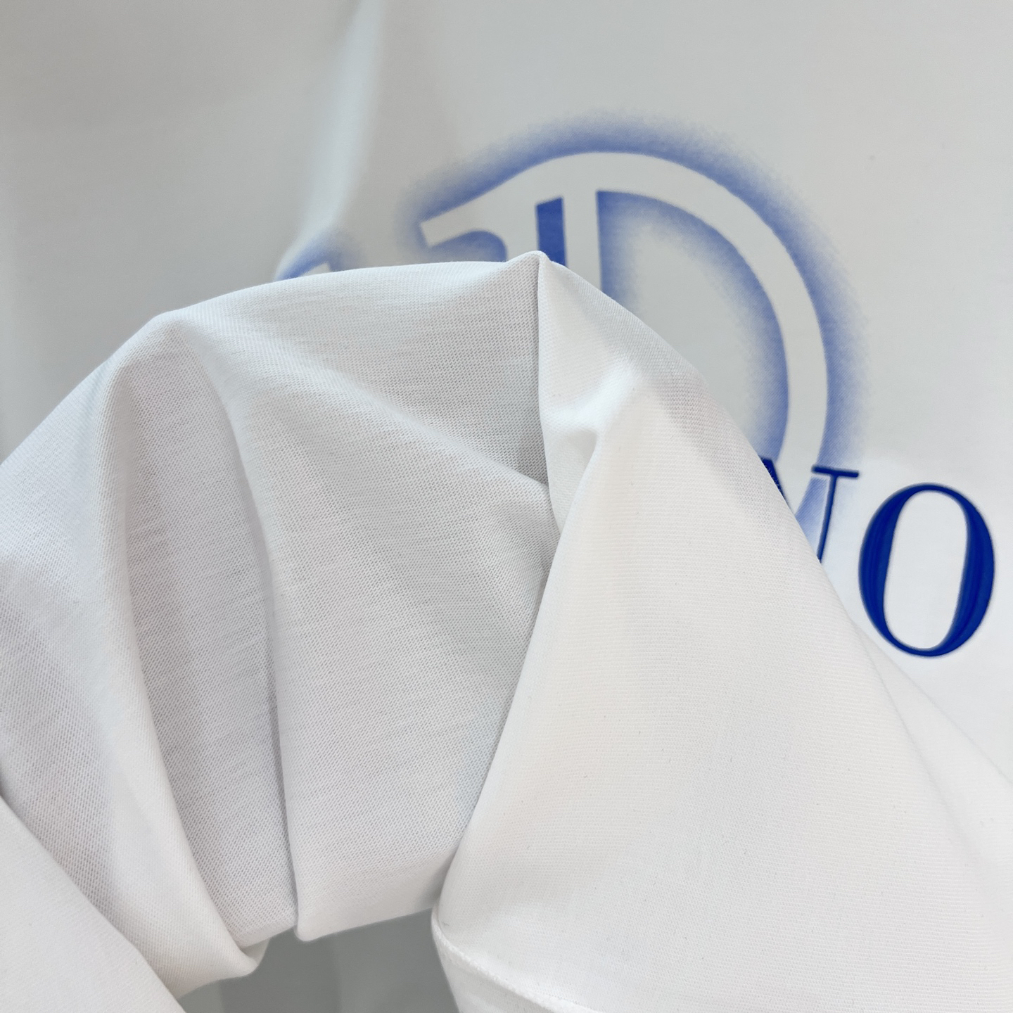 ヴァレンティノ「Valentino」 2025SS 春夏 メンズ オーバーサイズ クルーネックTシャツ