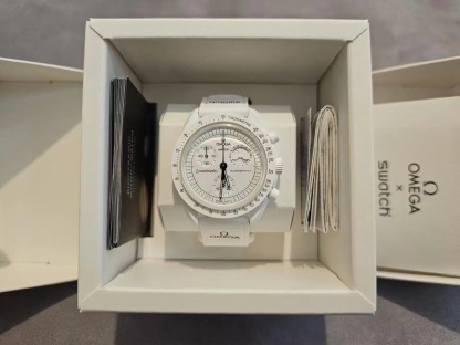 スウォッチ「Swatch」x オメガ「Omega」ミッション・トゥ・ザ・ムーンフェイズ バイオセラミック 腕時計42MM