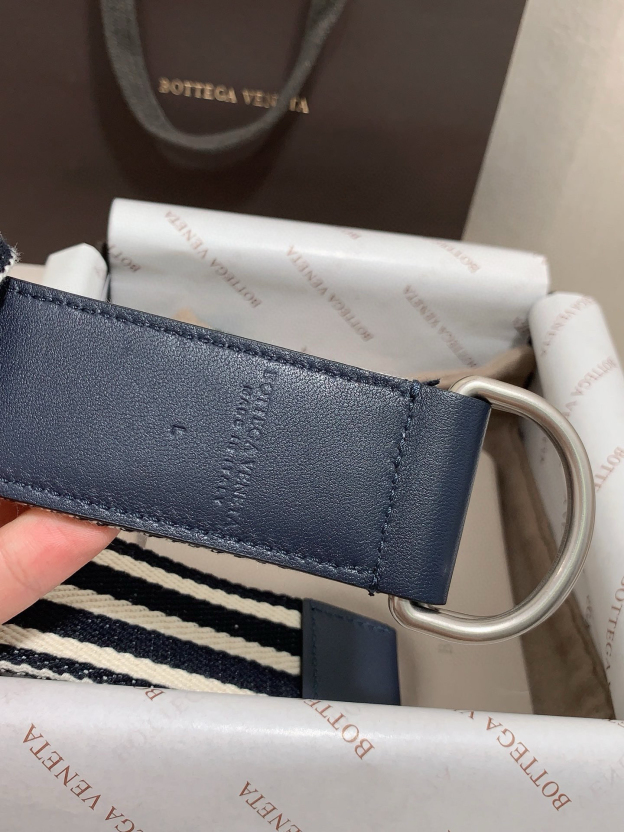 ボッテガ ヴェネタ「Bottega Veneta」ウェーブ ダブル ハーフリング ベルト100CM