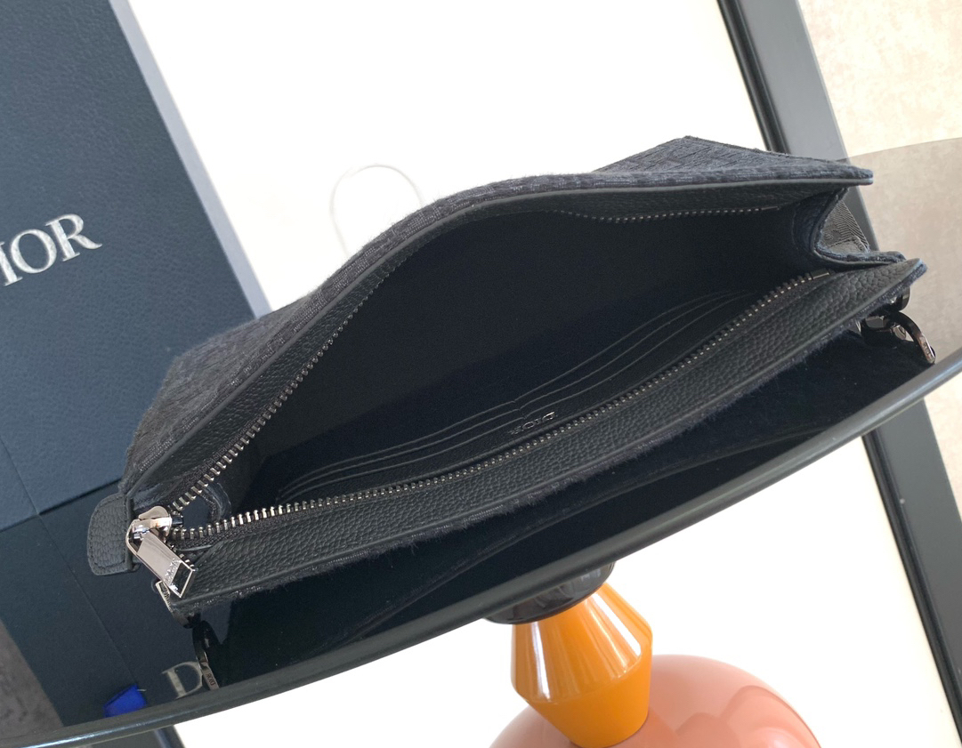 ディオール「Dior」オブリック モチーフ ポーチ