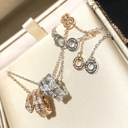 ブルガリ「Bvlgari」Serpenti Viper ダイヤモンドペンダントネックレス25mm