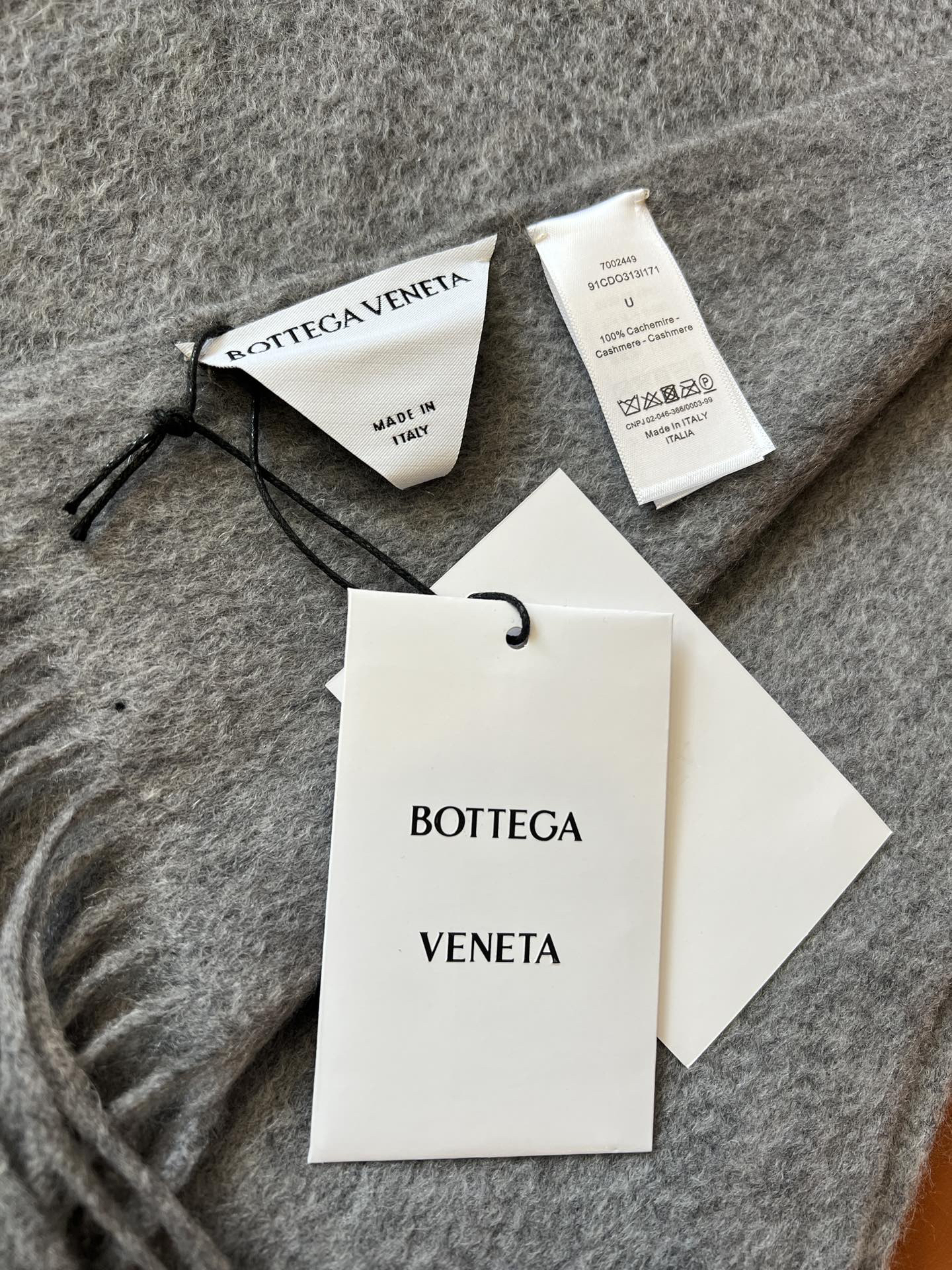 ボッテガ ヴェネタ「Bottega Veneta」2024秋冬 プレミアム キャシュミール マフラー35x200cm