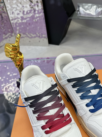 「コラボモデル」Louis Vuitton x Trainer スニーカー
