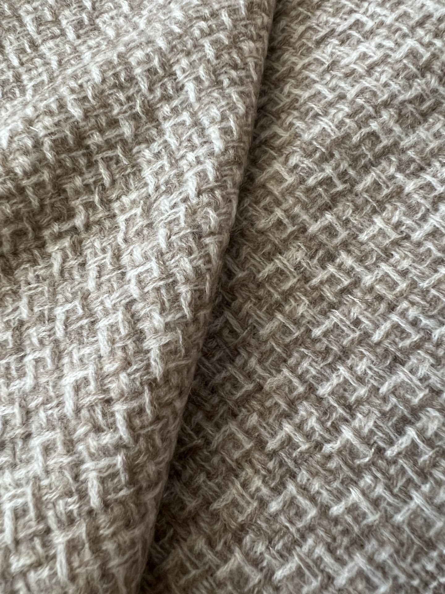 ボッテガ ヴェネタ「Bottega Veneta」イントレチャート キャシュミール マフラー30x180cm