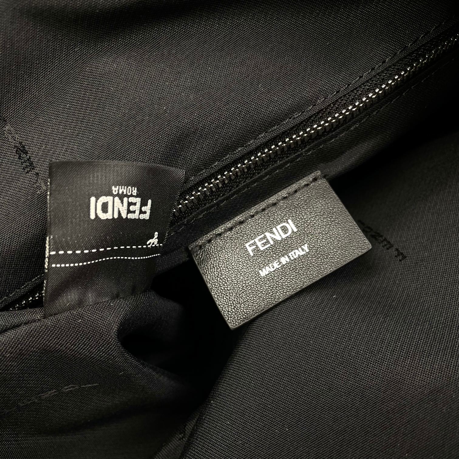 フェンディ「Fendi」クラシック FF モチーフ 7V2066 バックパック-ISETAN PRESTIGE CURATED