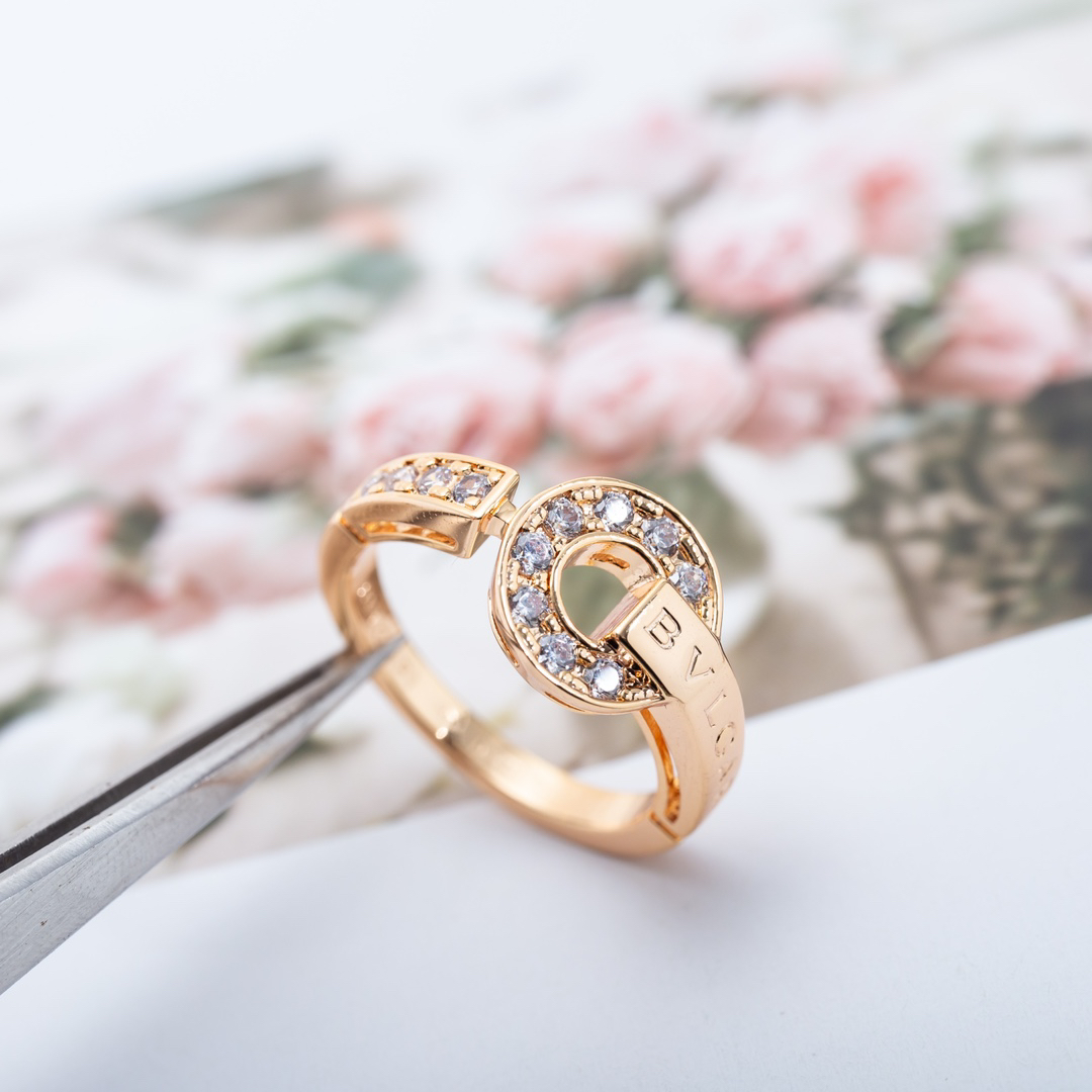 ブルガリ「Bvlgari」銅銭の指輪