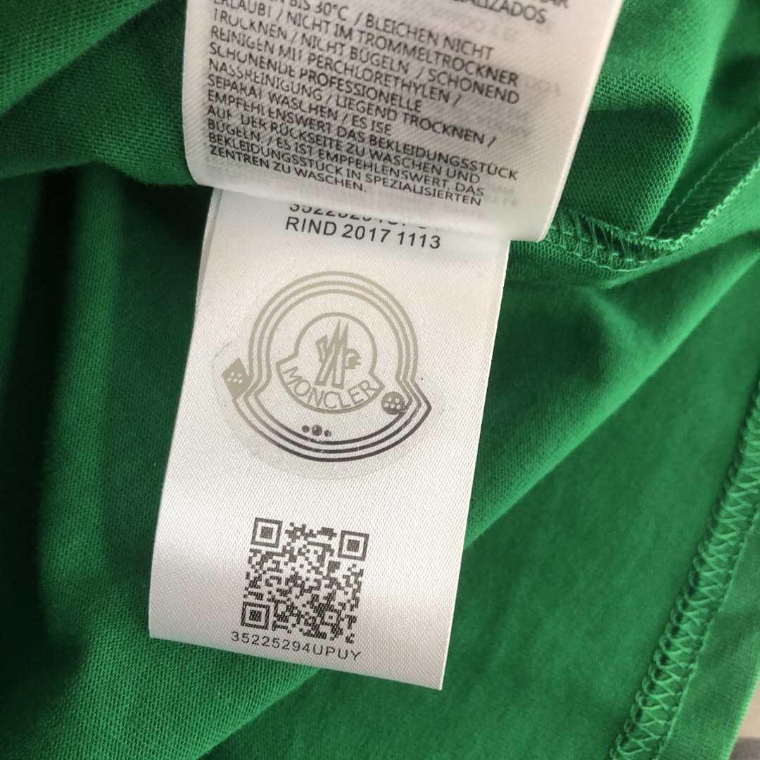 【ワンフォーワン】モンクレール「Moncler」サマー クルーネック 刺繍 Tシャツ【在庫僅少】