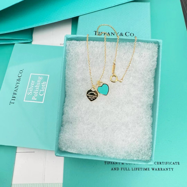 ティファニー「Tiffany & Co.」ダブルハート レッドエナメルネックレス