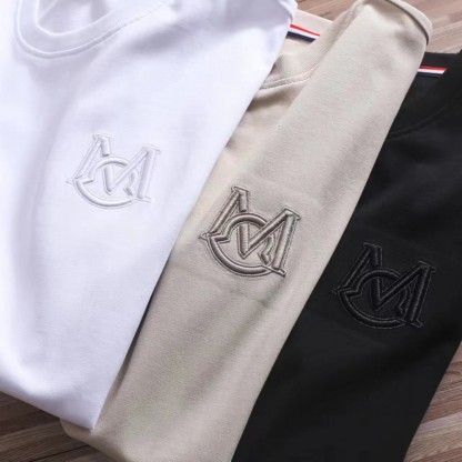 【ワンフォーワン】モンクレール「Moncler」サマー クルーネック 刺繍 Tシャツ【在庫僅少】