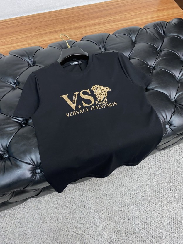 ヴェルサーチ「Versace」2025SS ランウェイ プレミアムTシャツ