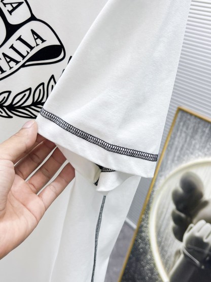 ヴェルサーチ「Versace」2025SS プレミアム クルーネックTシャツ